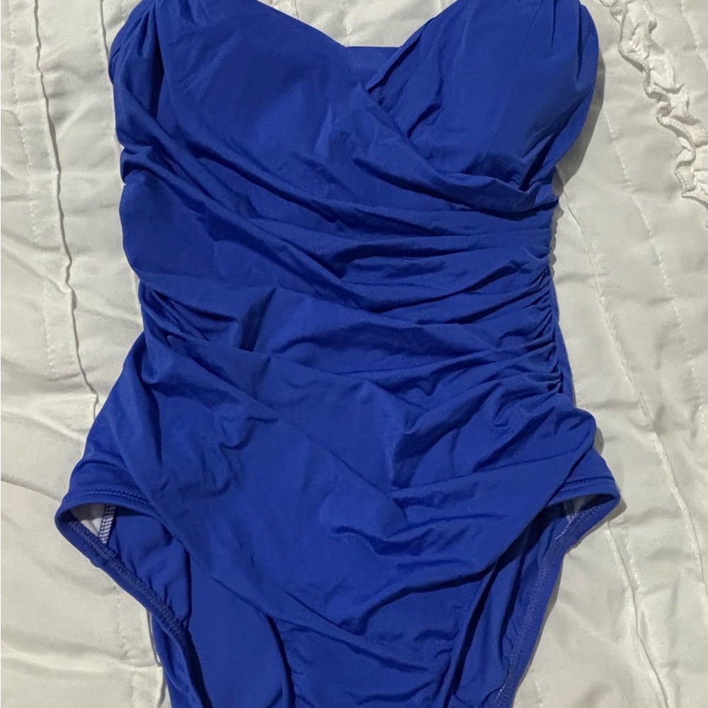 JANTZEN Womens Bathing Suit Solid One Piece Sz-8 Slimming Rouched Blue Swimsuit